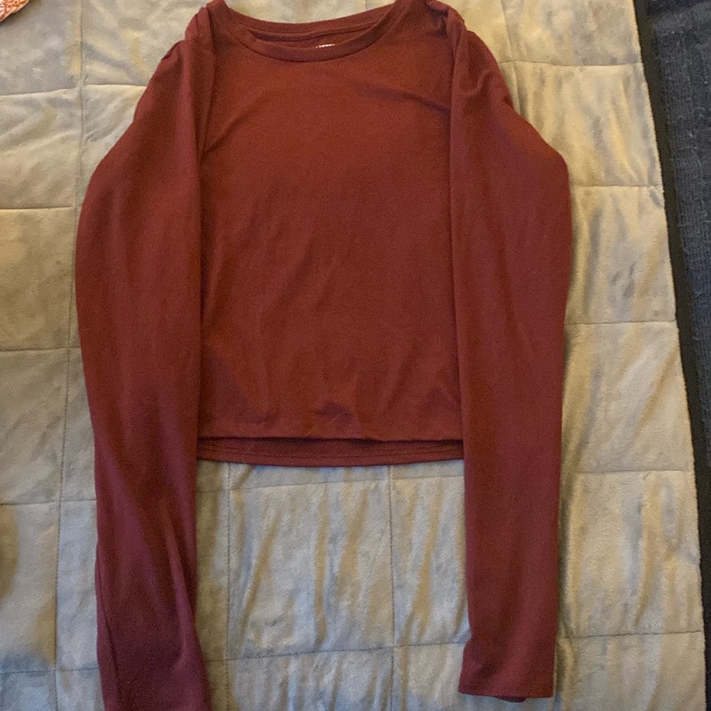 Burgundy Hollister long sleeve crop top Medium